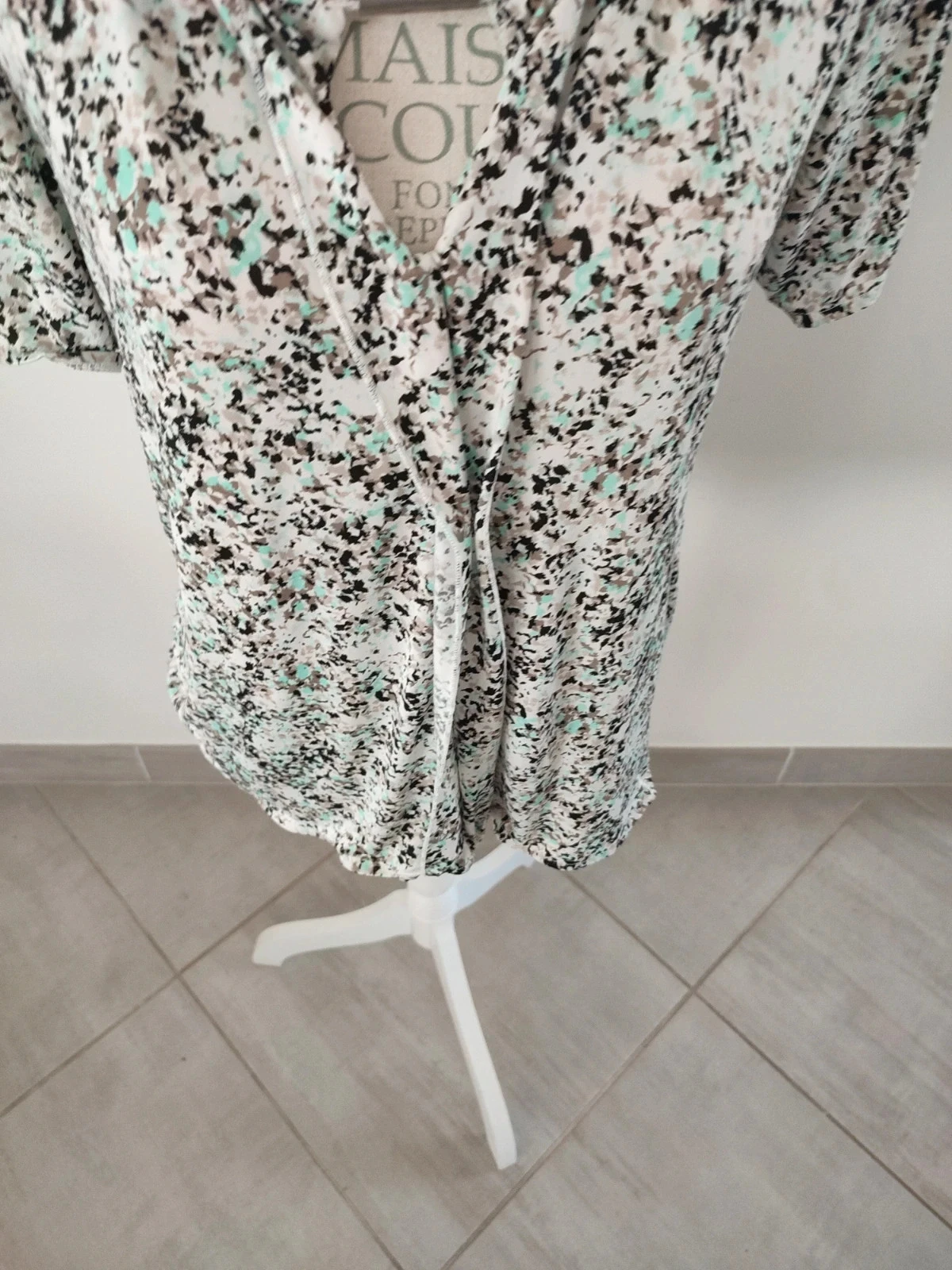 Women's short-sleeved top size M – photo 3